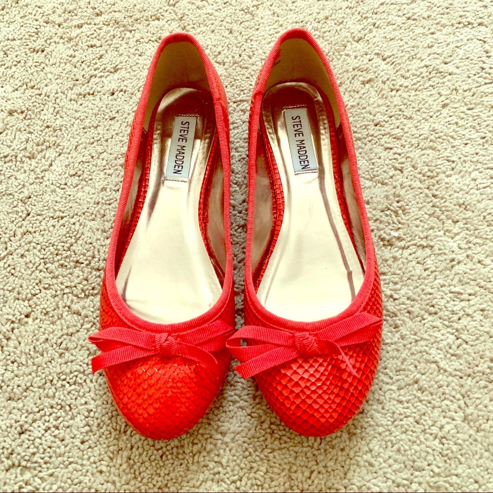 Steve Madden Coral Flats